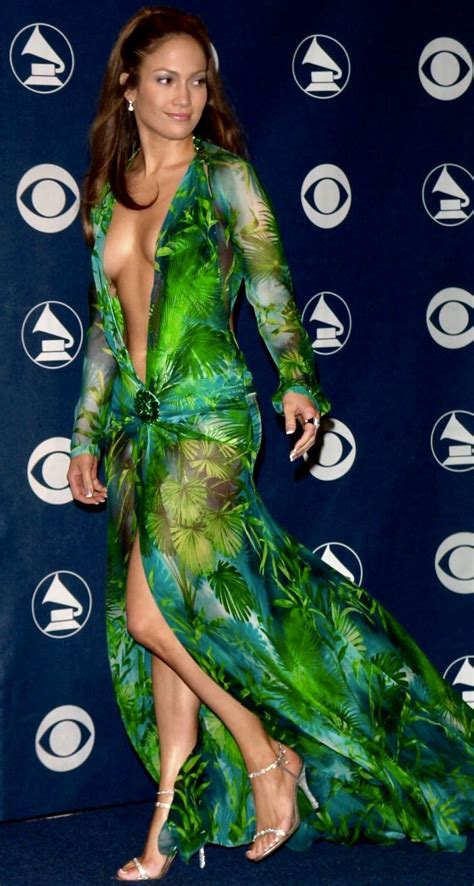 jennifer lopez versace green dress 2000|Jennifer Lopez grammys 2000.